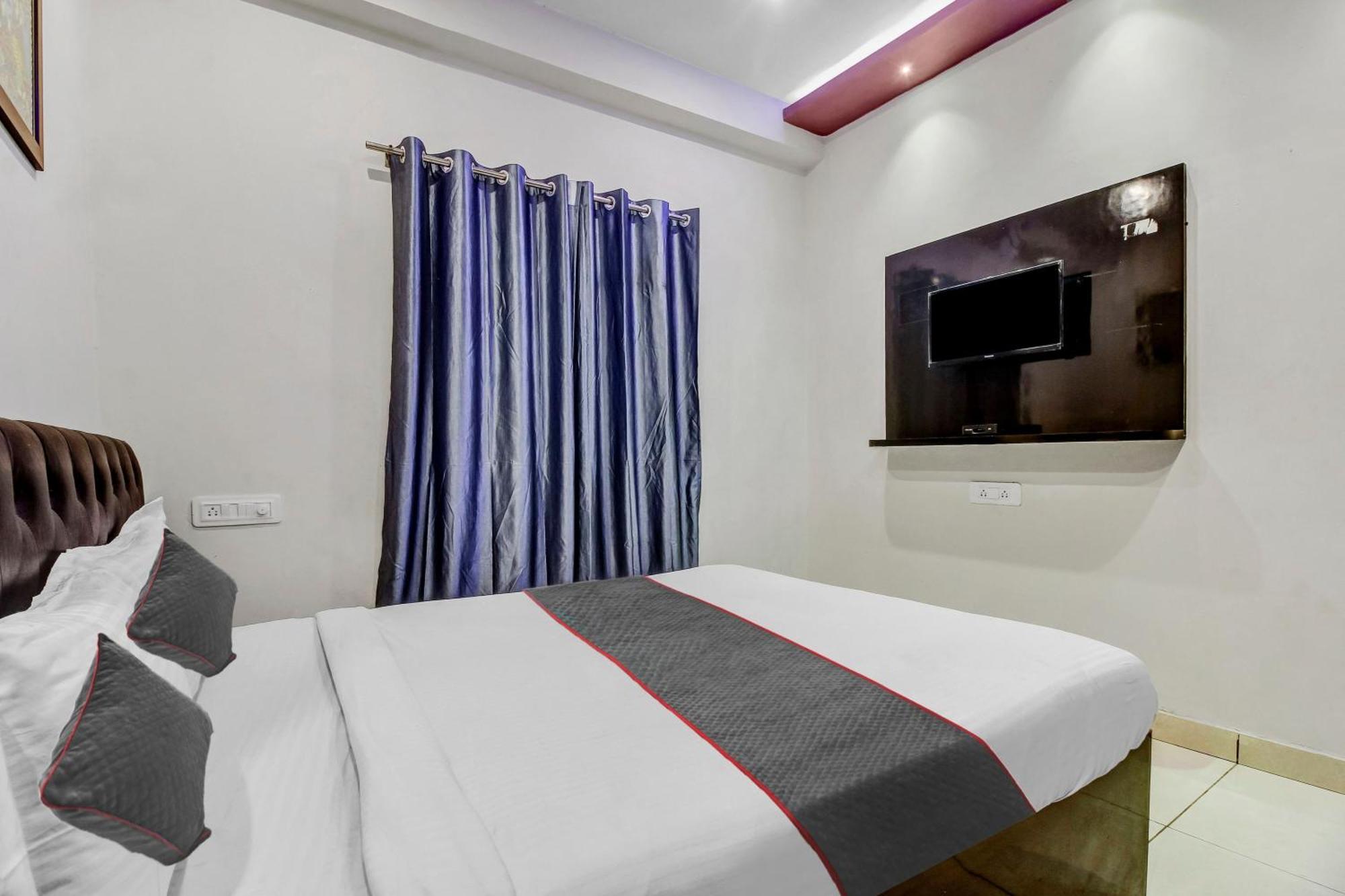 Collection O Galaxy Suites Haidarábád Kültér fotó